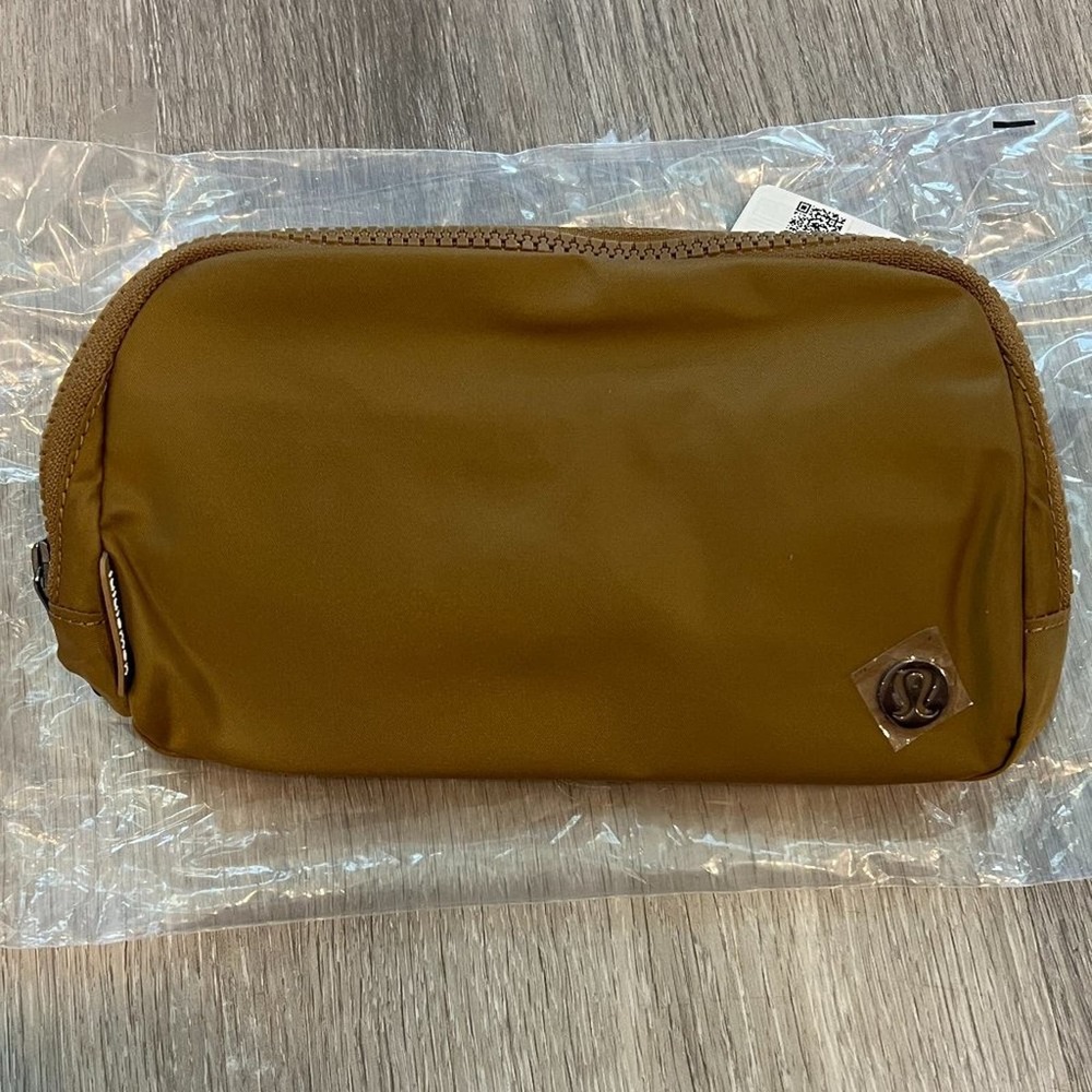 NWT Allspice lululemon Everywhere Belt Bag EBB (1L) - Picture 6 of 12